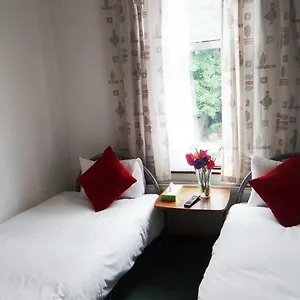 2* Guest house Manor Park House